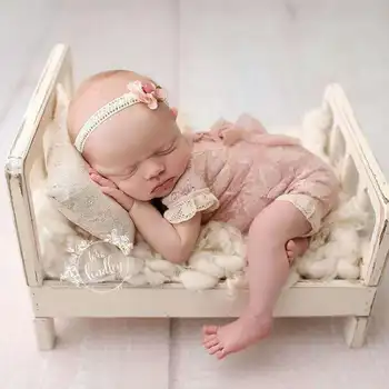 Реквизит для фотосъемки новорожденных Маленькая деревянная кровать Детская камера Модель автомобиля для позирования Мебель Аксессуары для студии Детские фотографии